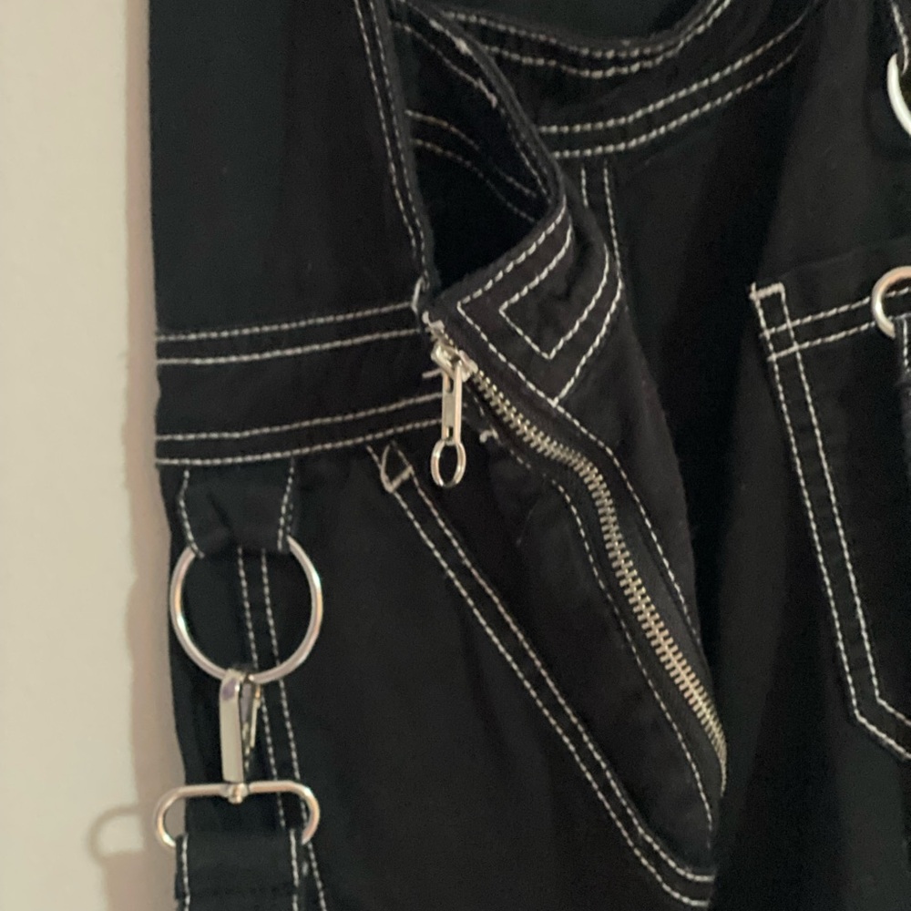 Hot Topic Black Hardware Short Overalls - Picture 5 of 5